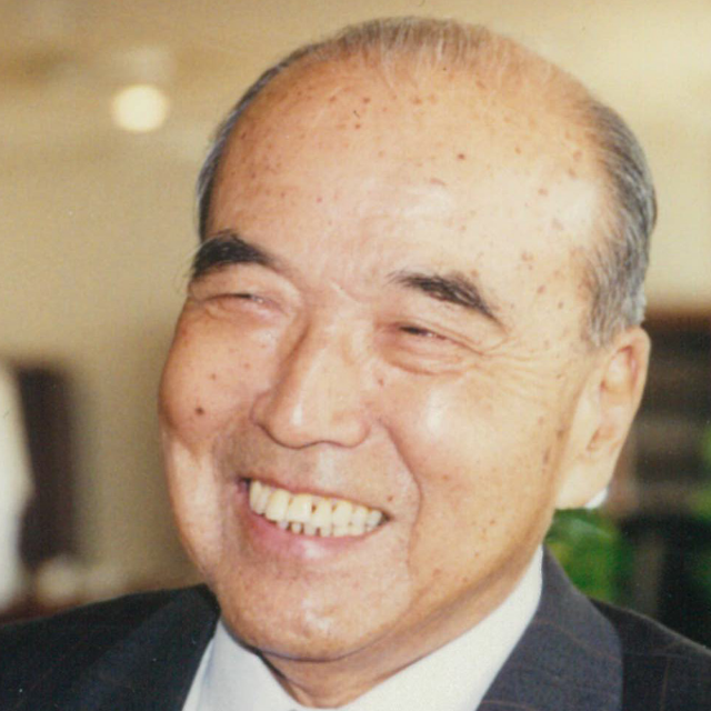 石塚 秀男