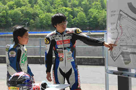 AM 9:30~16:30までは、北コースで、たっぷり走行練習ライディングの合間の休憩中にも、口頭での指導を行います。
