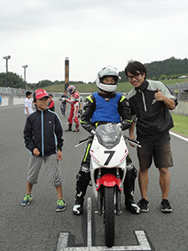 模擬レース
八尋温志くん