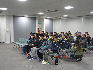 ツインリンクもてぎの宮澤様、MFJ鈴木会長、坂田校長ほか各インストラクターから終礼の挨拶がありました。