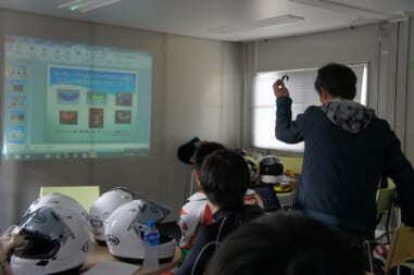 第1回目アカデミーは、安全講習目的でマウスガード講習。(メディカル部会より小口先生 来校)