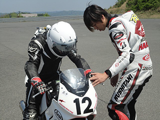 150クラスは、小林インストラクターと水野インストラクターが指導