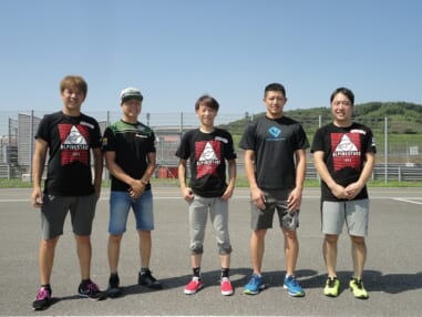 今回の講師陣:左から武田雄一インストラクター、大久保光インストラクター、
坂田和人校長、清成龍一インストラクター、小林龍太インストラクター